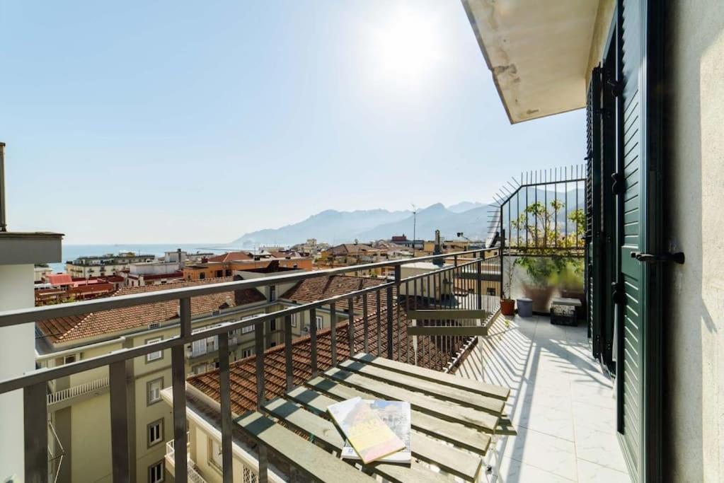 Casa Vivi Apartment Salerno Exterior photo